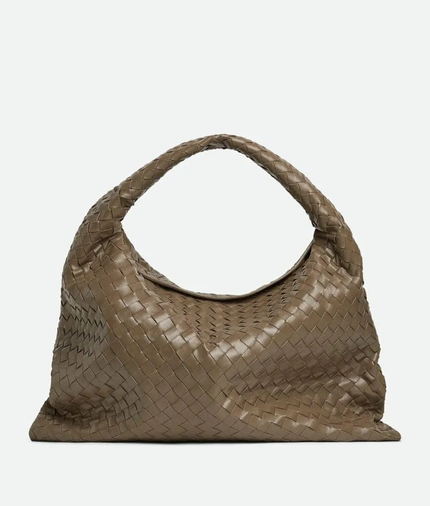 Top 10 expensive luxury bags for ladies 10 One of the most exclusive and premium bags in the Bottega Veneta collection