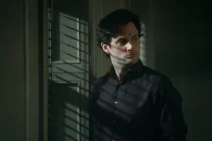 Joe Goldberg portrayed by American actor Penn Badgley in Addictive tv series to binge, You