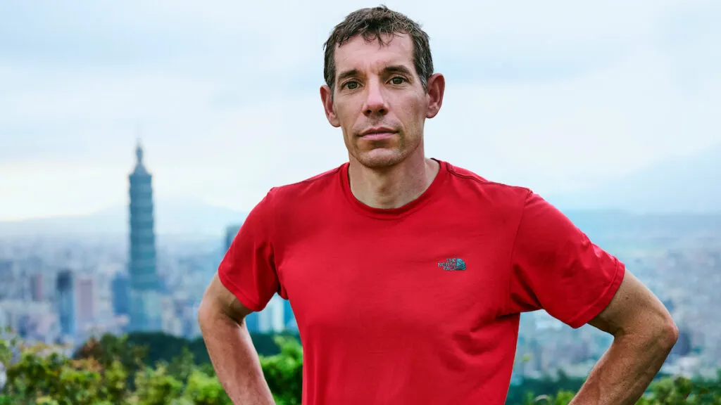 Alex Honnold Climbs Taipei 10, Skyscraper Live on Netflix