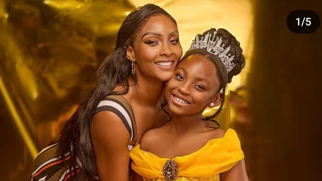 Osas Ighodaro Biography: From Beauty Queen to Nollywood Star 4 Osas Ighodaro and her daughter
